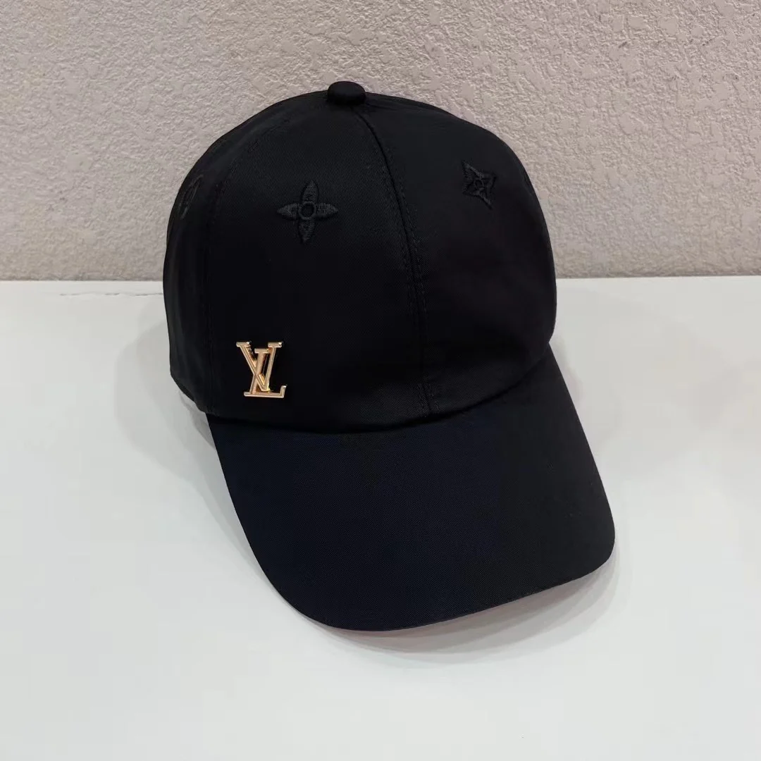 LV - Универсальная бейсболка