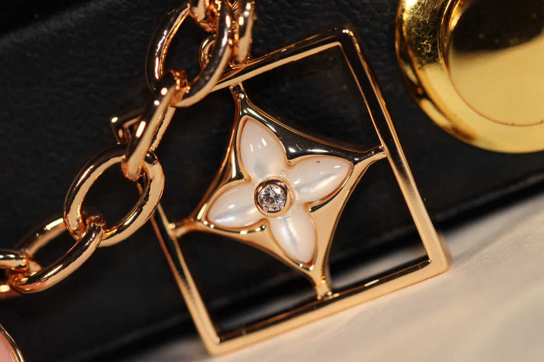 LV-Ожерелье 094