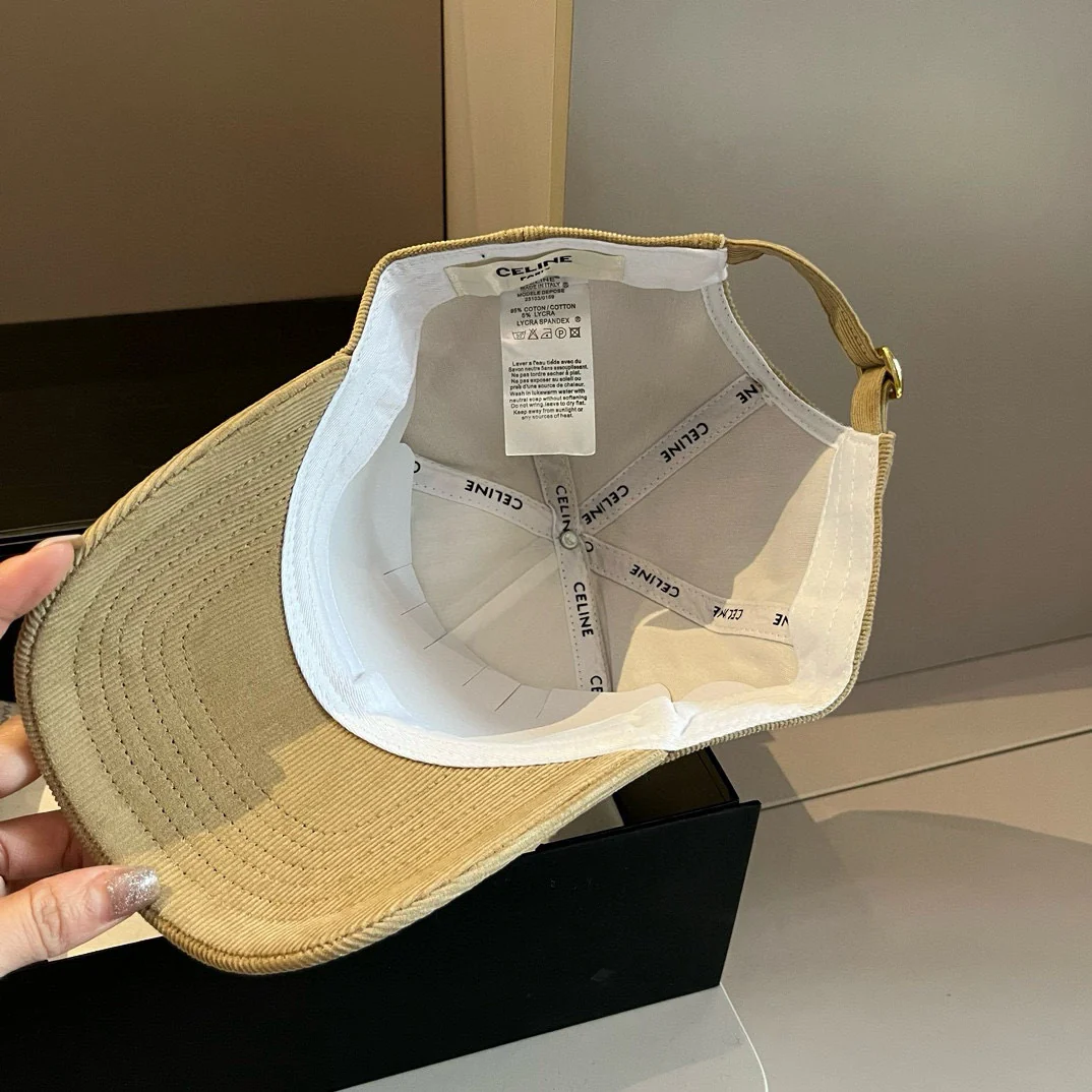 Бейсболка Celine из вельвета - Кофе