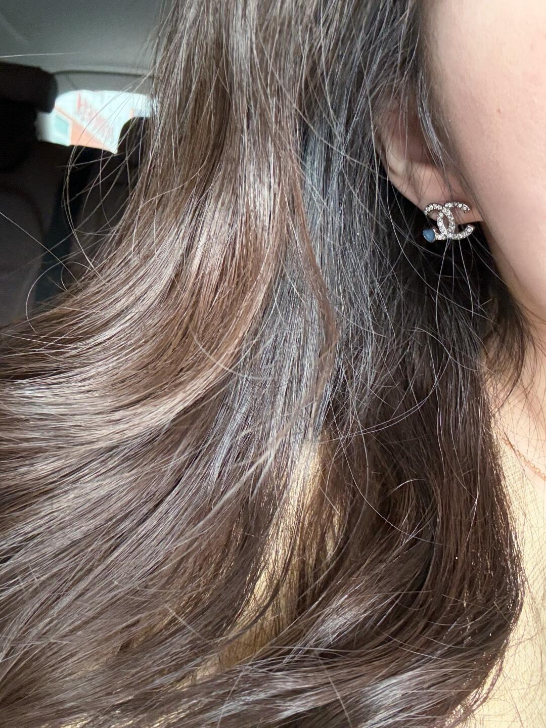 Chanel - Розовые серьги в форме сердца с двойной буквой С (25 пенсов)