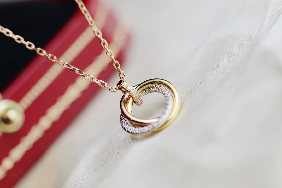 Cartier - Новое колье с тремя кольцами - двустороннее