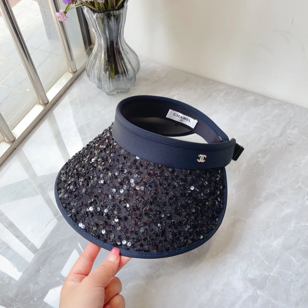 Новинка лета 2024 от Chanel - Солнцезащитная шляпа с пайетками - Черная