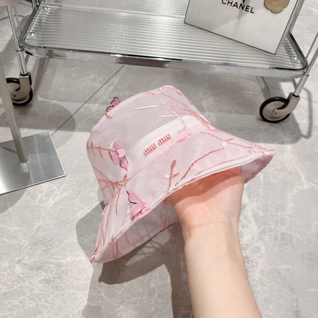 Новинка весны/лета Miu Miu 2023 — Рыбацкая шляпа из органзы — Розовая