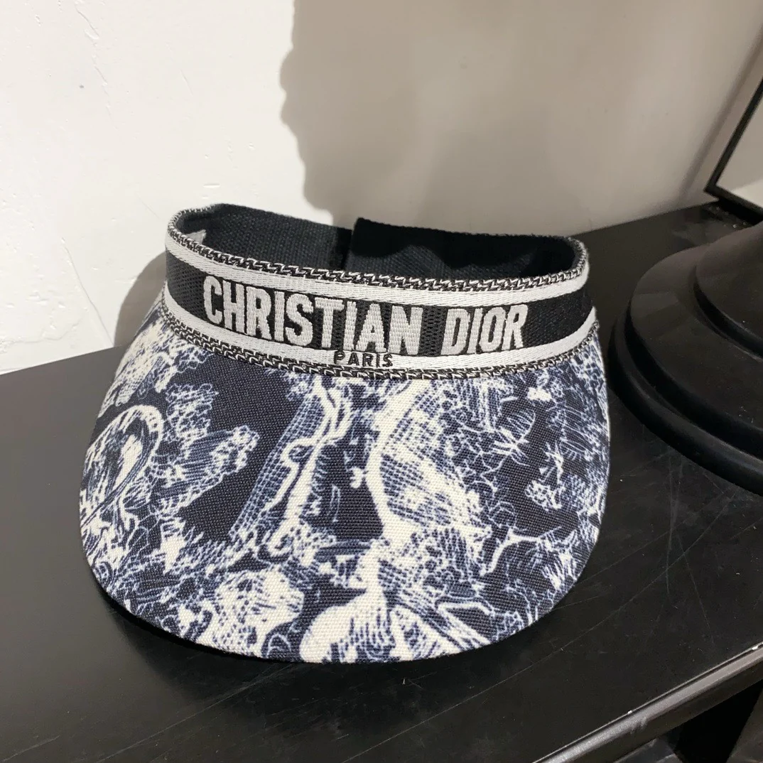 Dior - Самая продаваемая вышитая шляпа от солнца - Белые надписи
