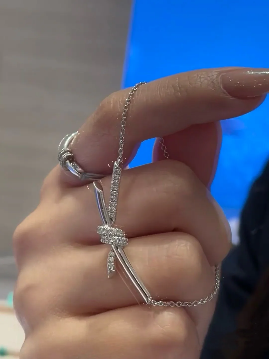 Колье Tiffany 103