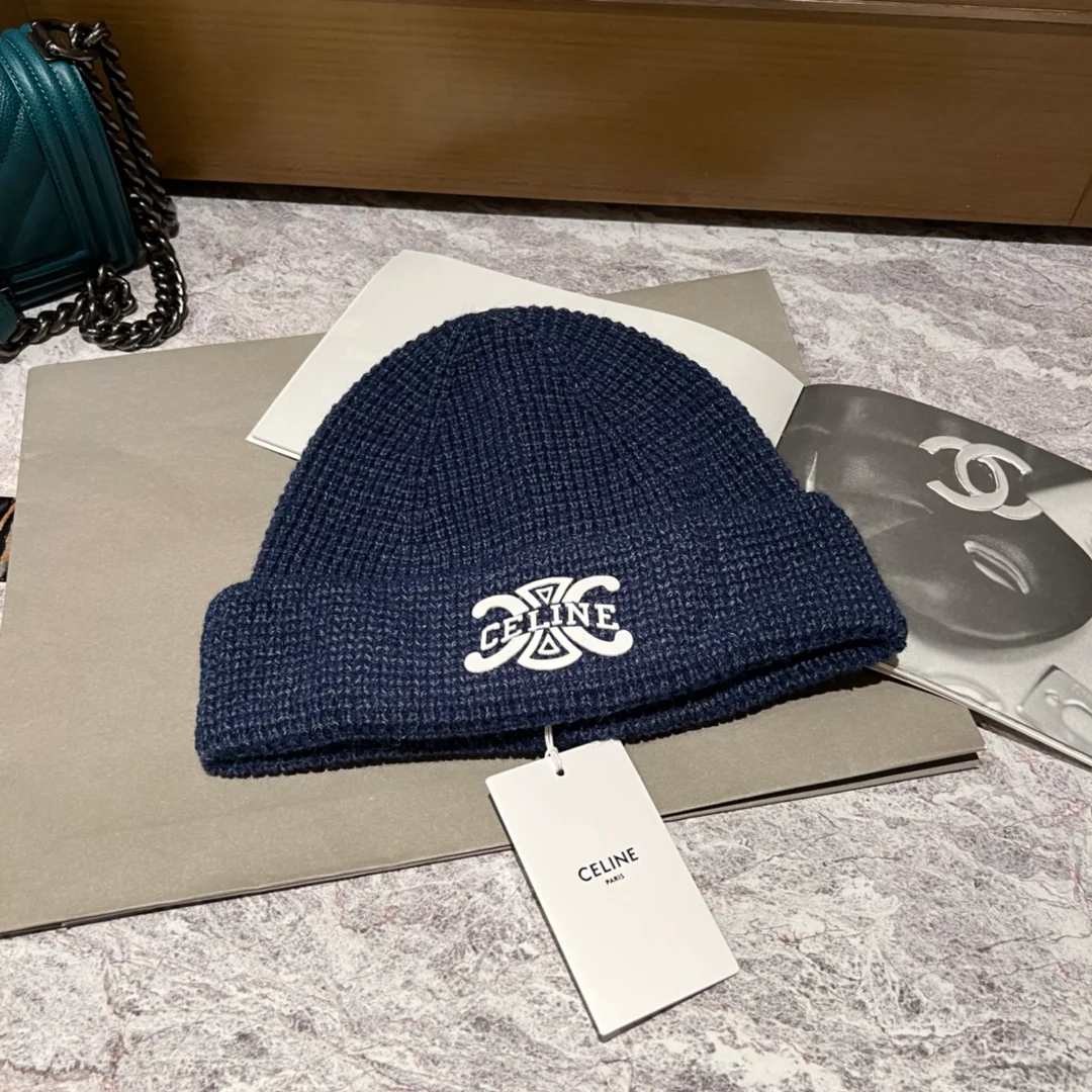 Вязаная шапка Celine - 1