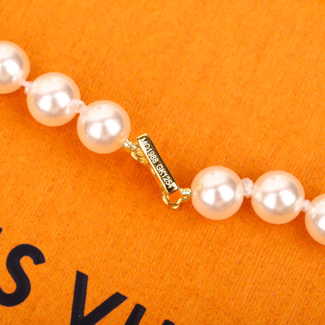 LV-Ожерелье 067