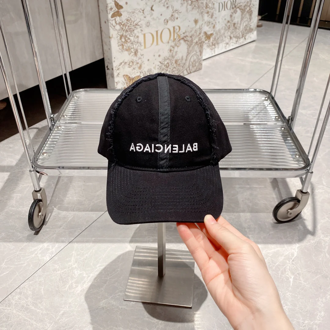 Balenciaga - Бейсболка с бахромой - Черная