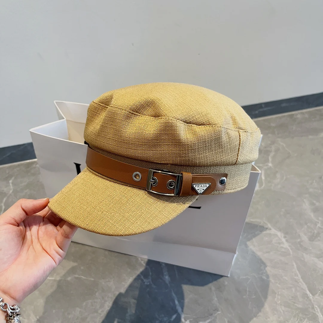 Prada - Новая модель берета на пуговицах для осенне-зимнего сезона - желтая