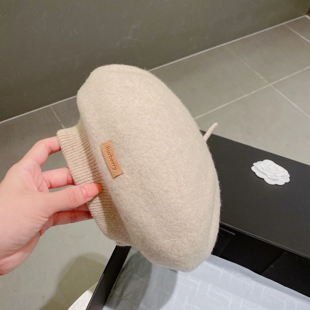 Шерстяной берет Burberry - бежевый