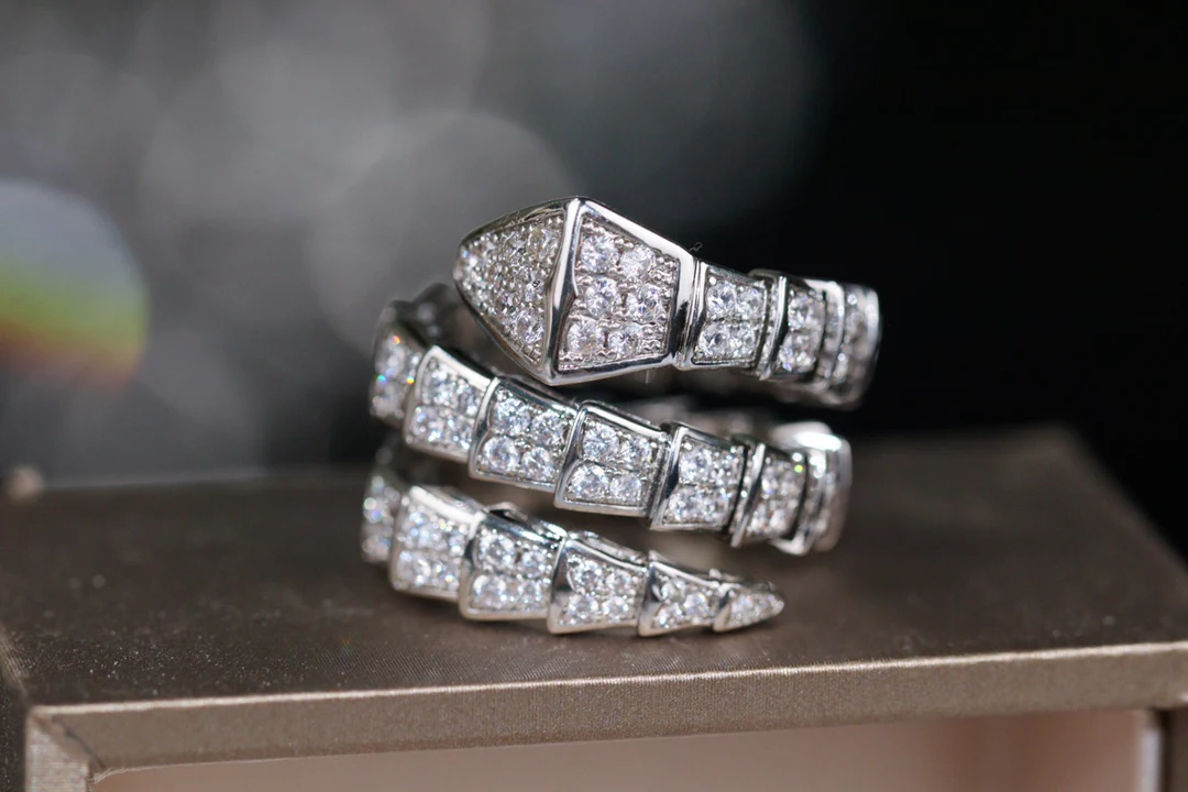 Кольцо Bvlgari - 50