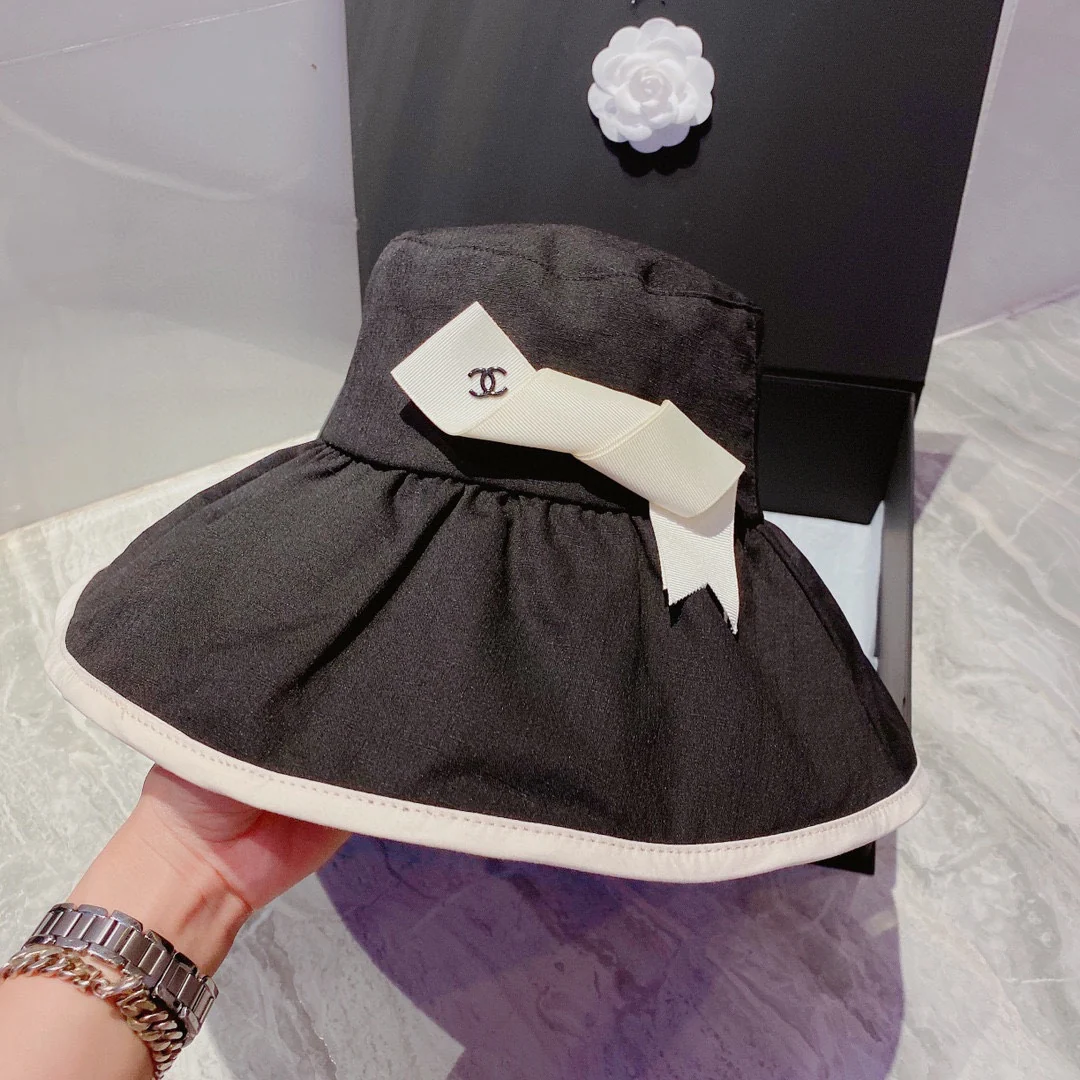 Солнцезащитная шляпа Chanel из ткани, устойчивой к УФ-излучению - Складная широкополая шляпа от солнца - 1 шт.