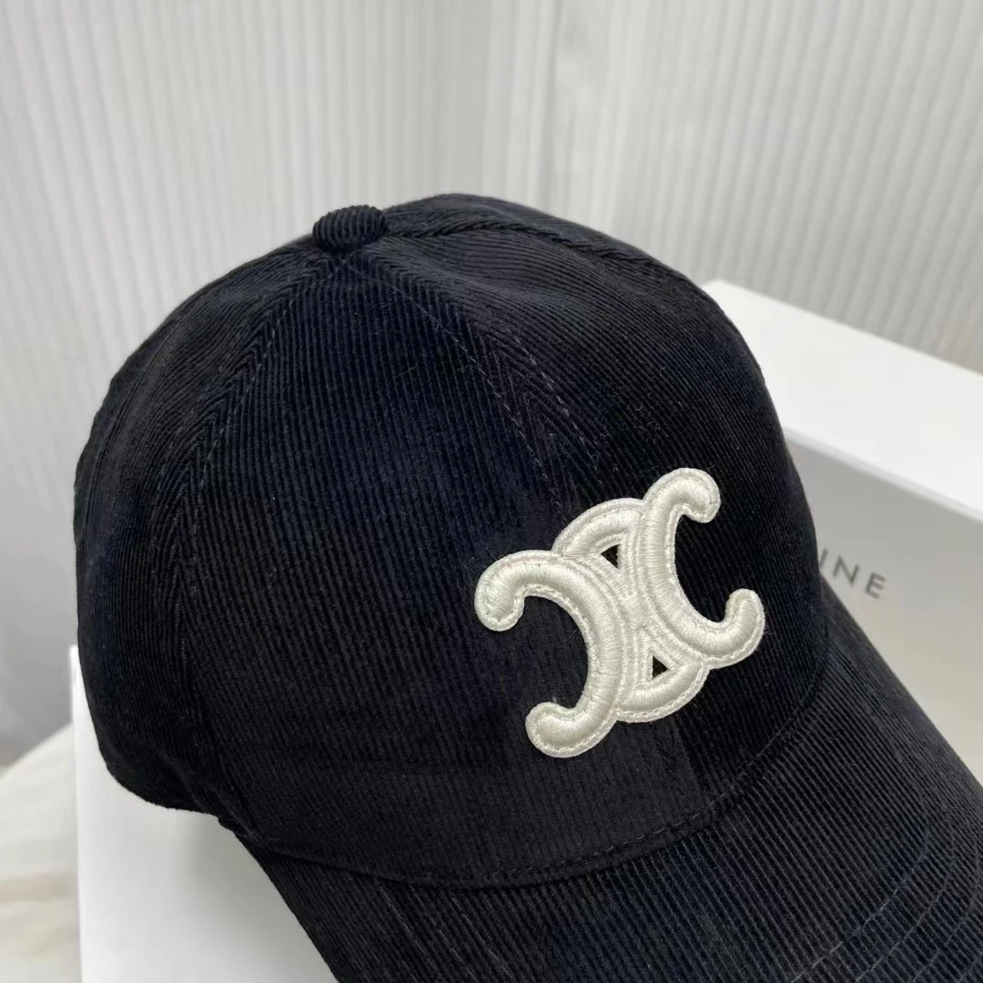 Бейсболка Celine из вельвета - черная