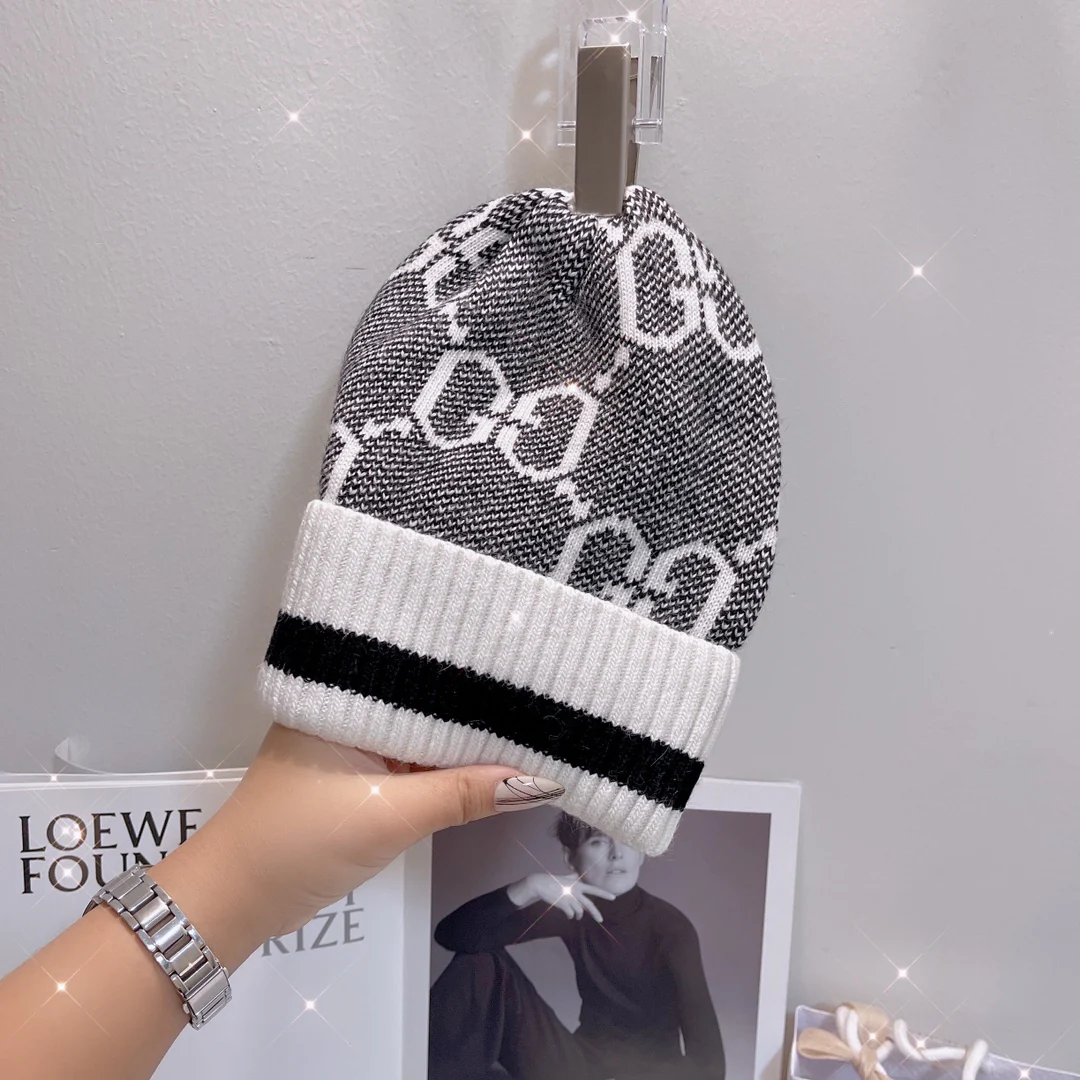 Gucci - Вязаная шапка на резинке - Серая/Белая