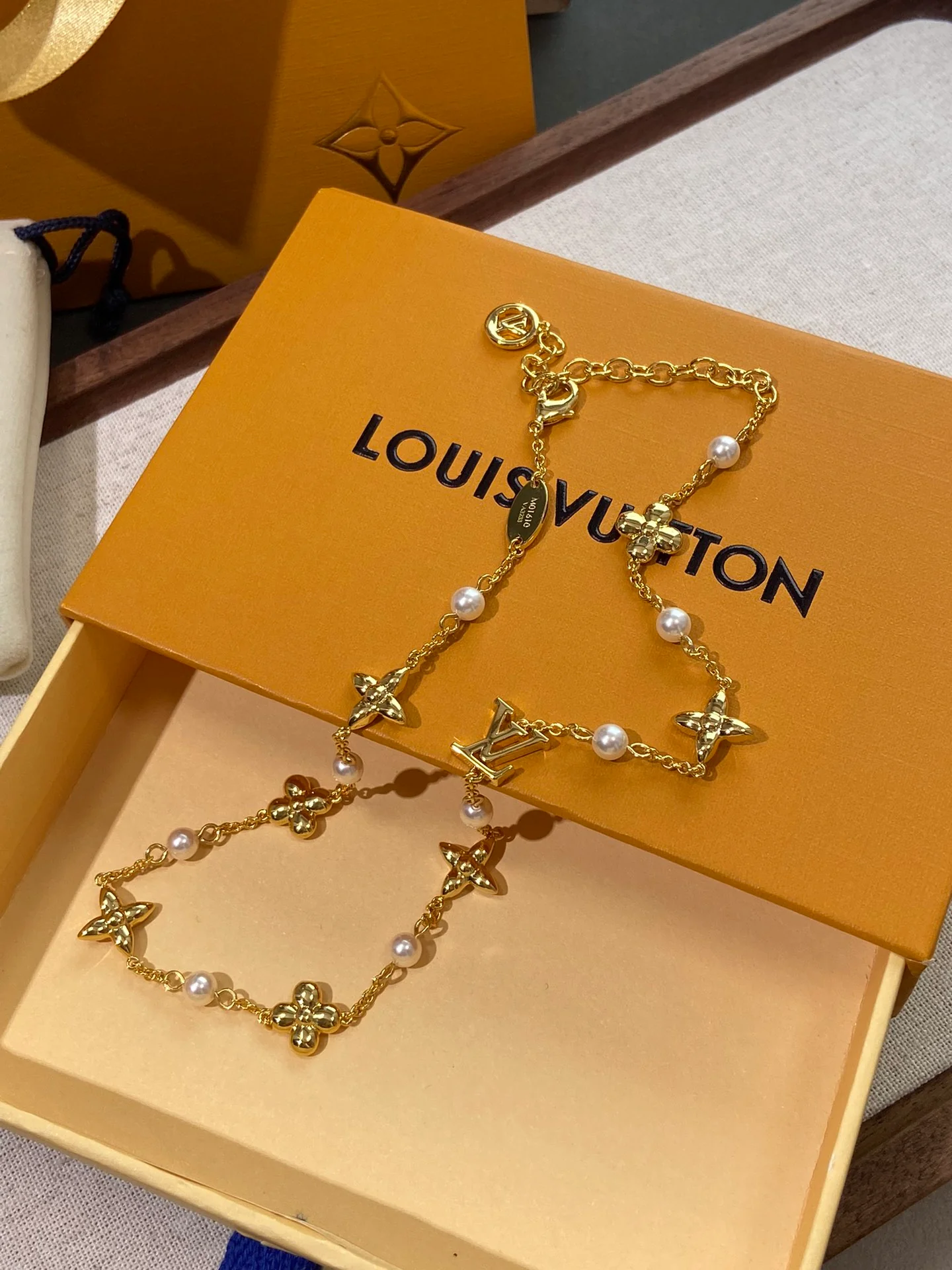 LV-Ожерелье 072