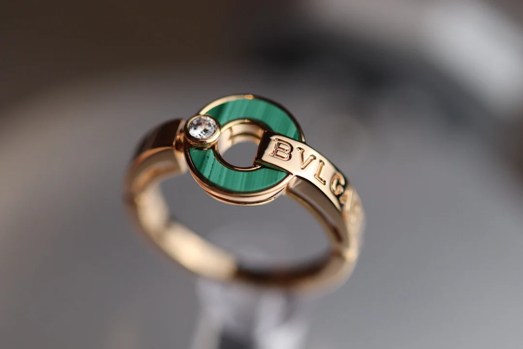 Кольцо Bvlgari 040