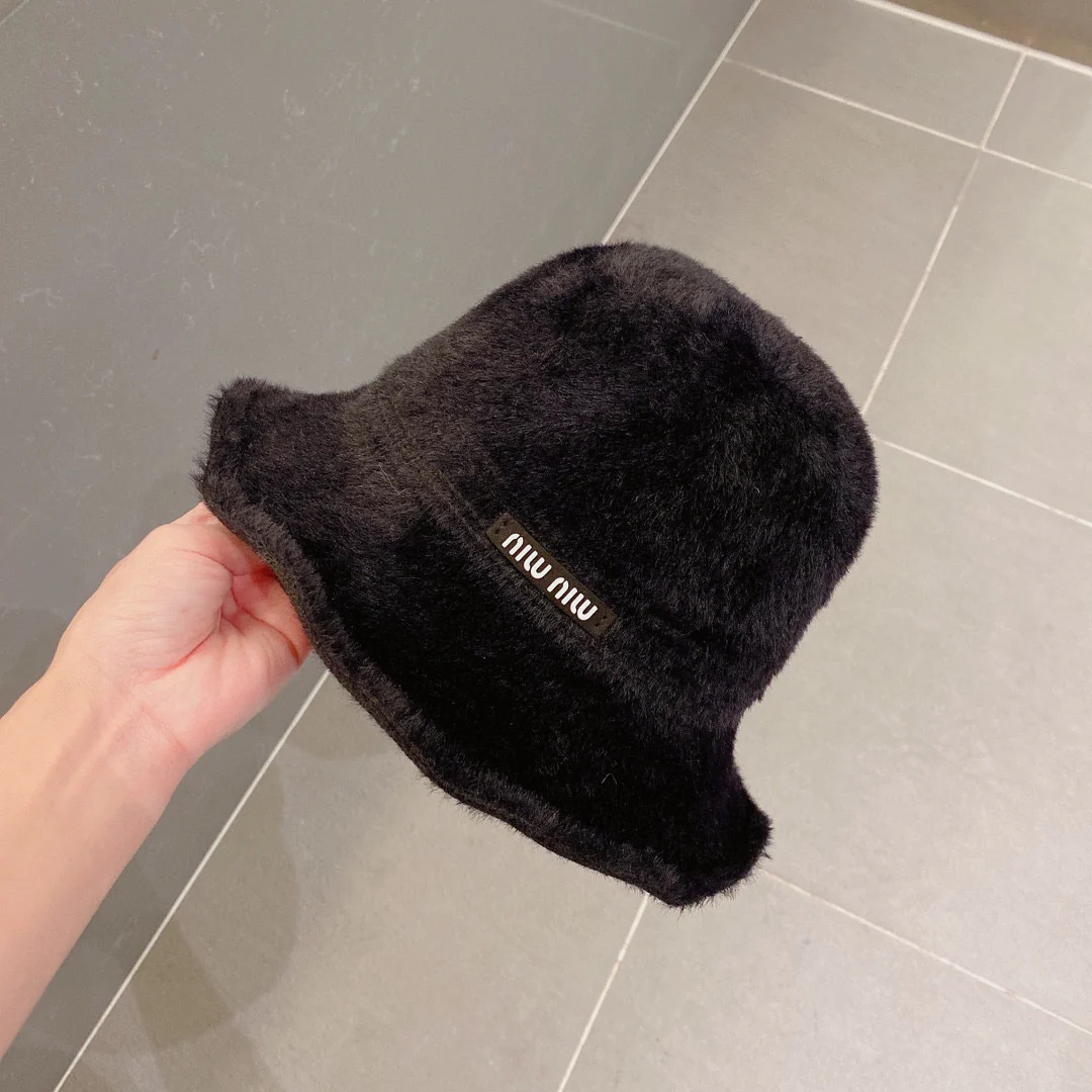 Miu Miu - Рыбацкая шляпа из норки - Черная