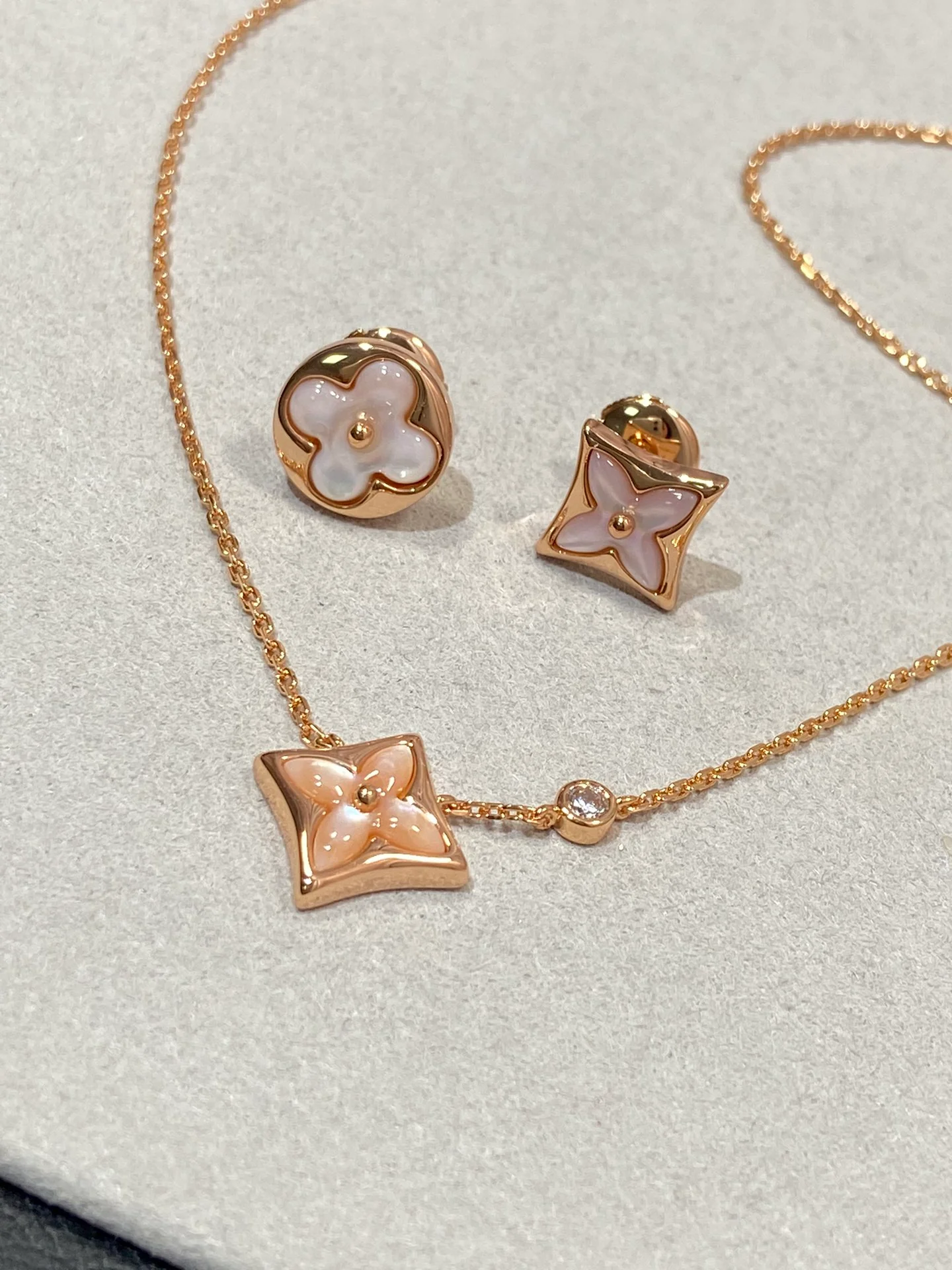 LV-Ожерелье 085