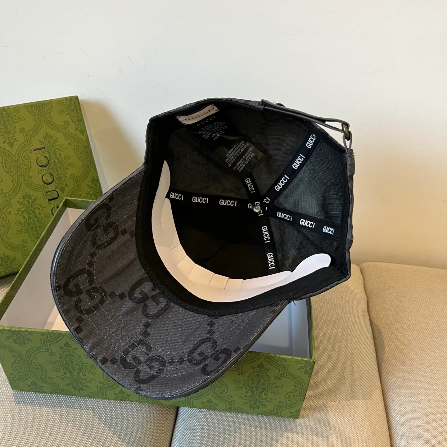 Бейсболка Gucci Classic Logo - черная