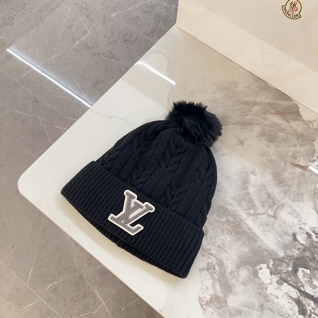 Вязаная шапка LV Cable Knit Hat - черная