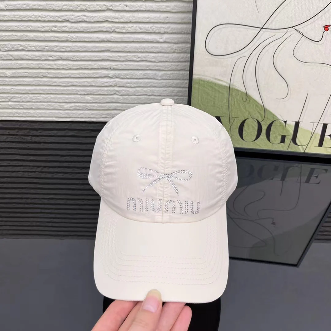 Новая бейсболка Miu Miu из чистого хлопка весна/лето.