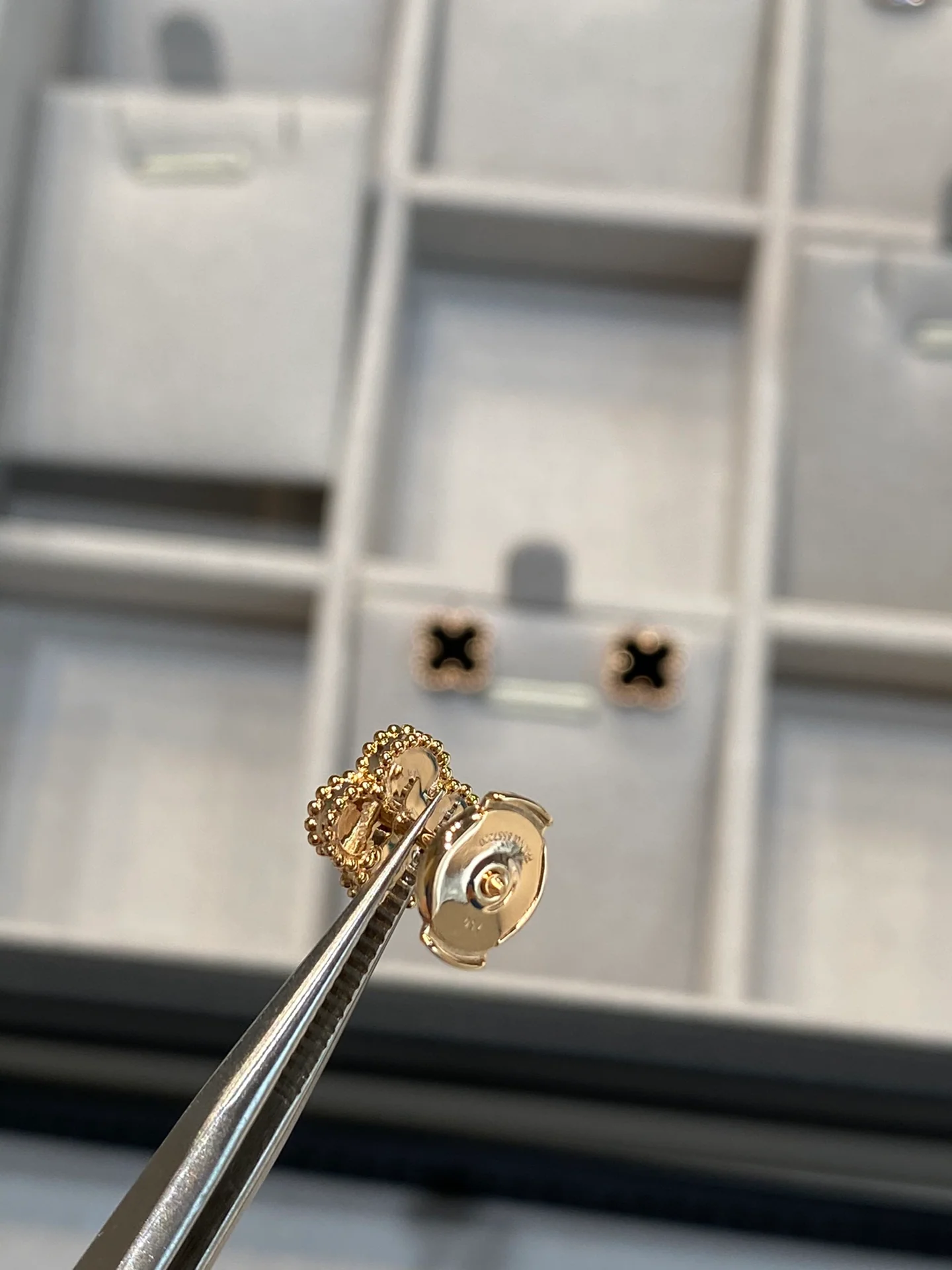 Van Vek - Серьги 001