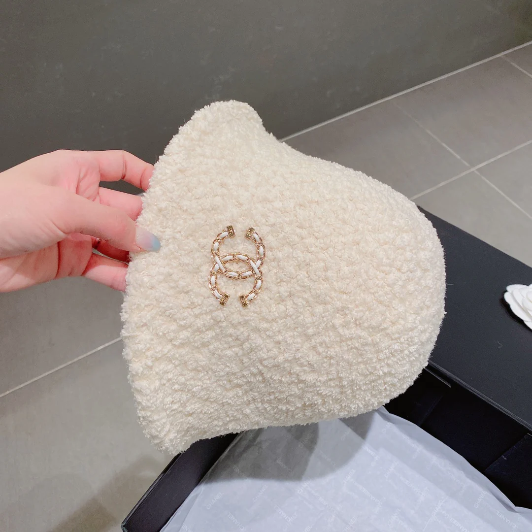 Chanel - Рыбацкая шляпа из овечьей шерсти - Белая