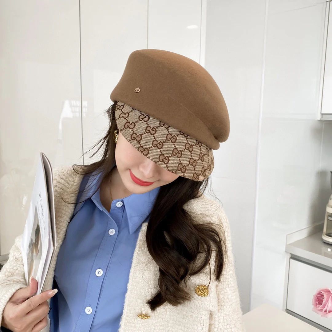 Miu Miu - Бейсболка - Коричневая