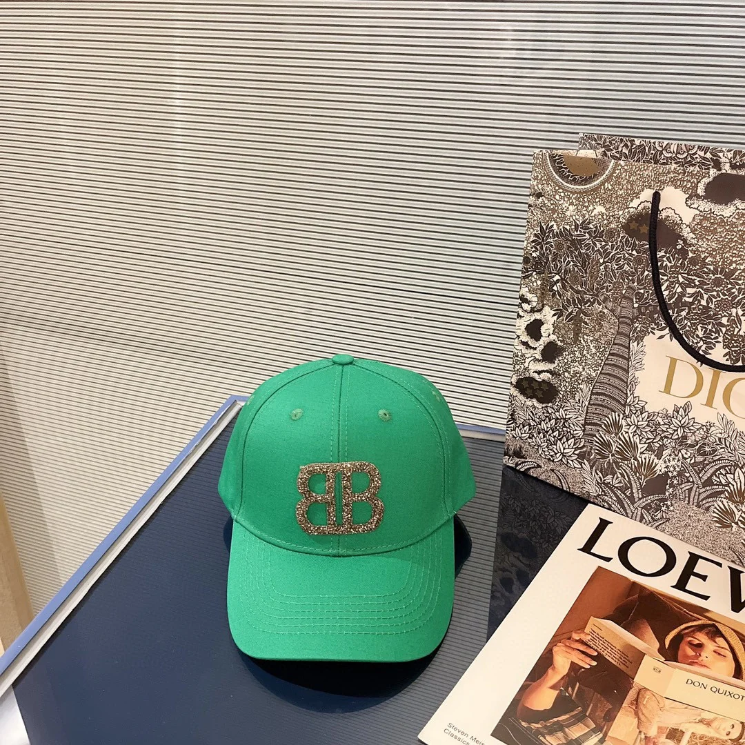 Balenciaga - Минималистичная бейсболка