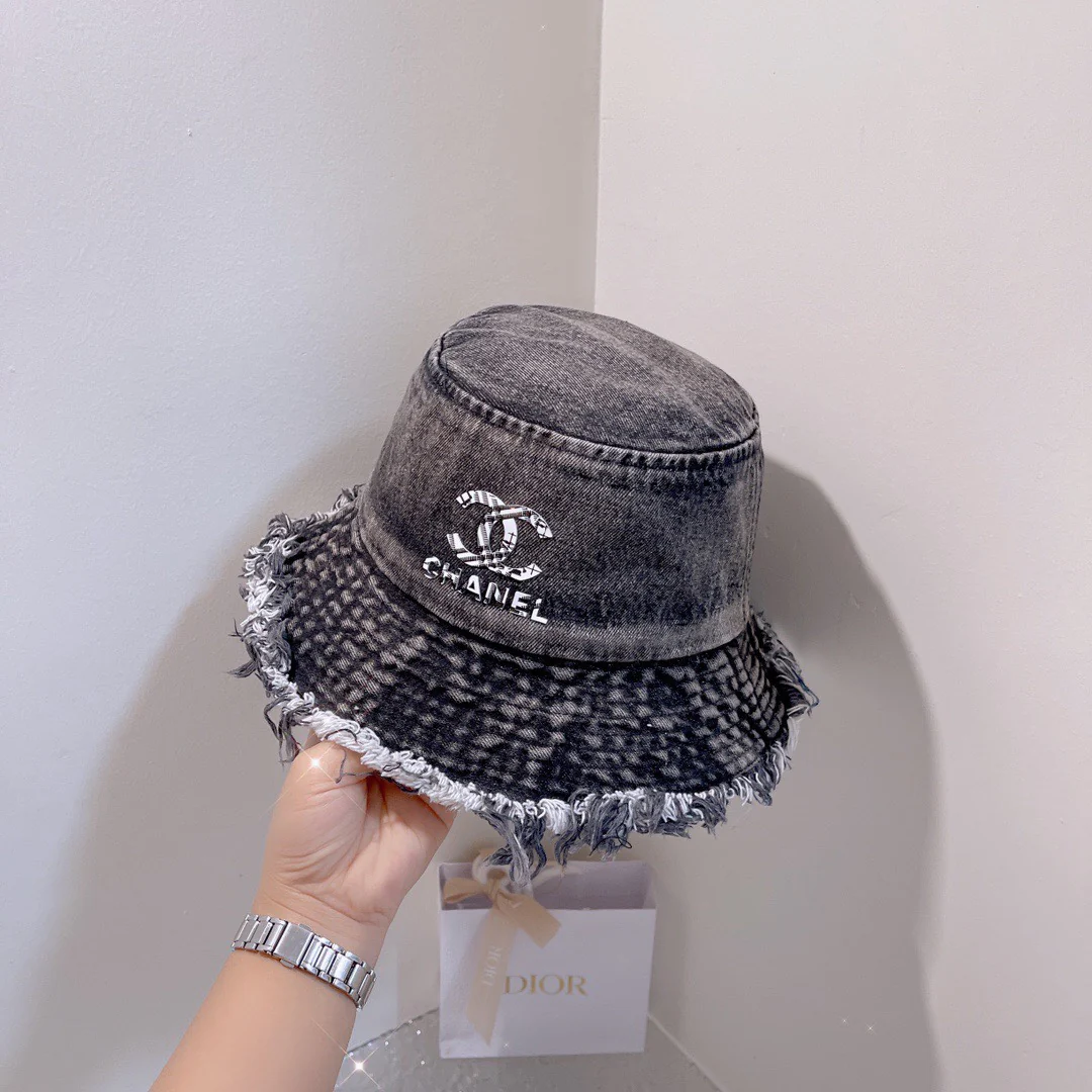 Chanel - Рыбацкая шляпа в стиле 