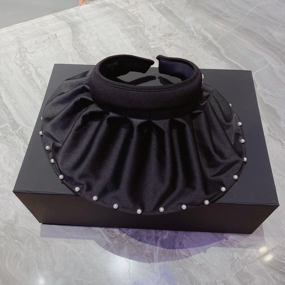 Солнцезащитная шляпа Chanel из перламутра - 1