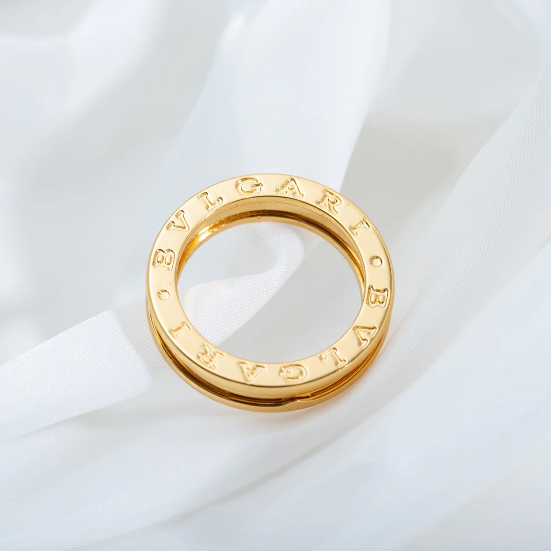 Кольцо Bvlgari 012