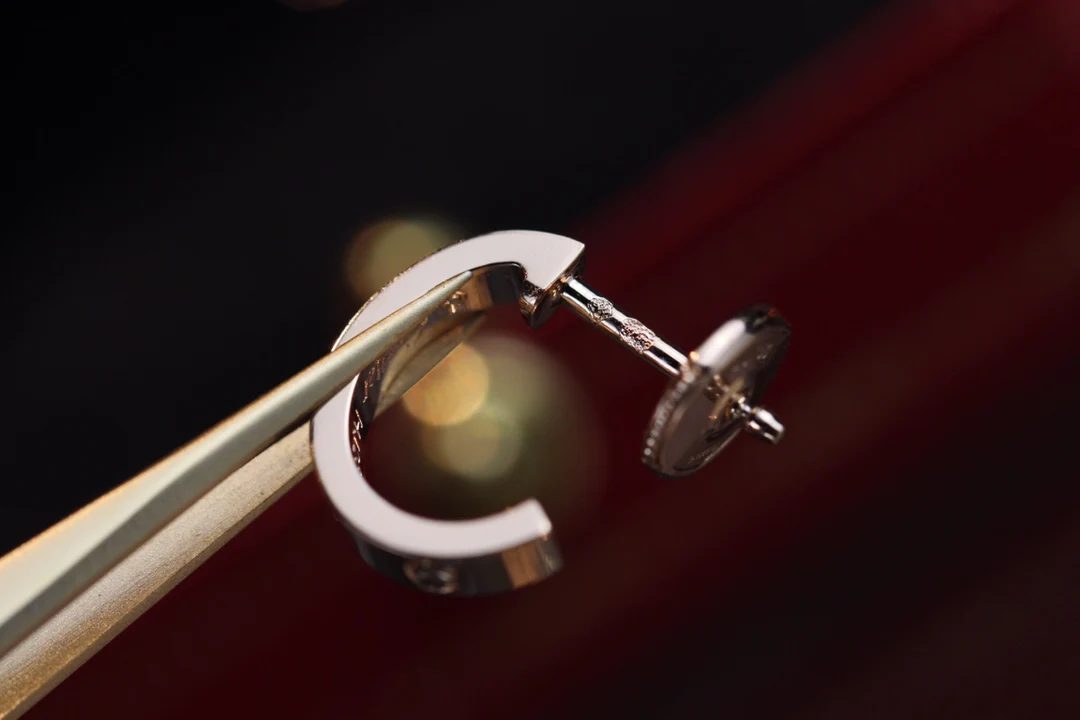 Серьги Cartier 028