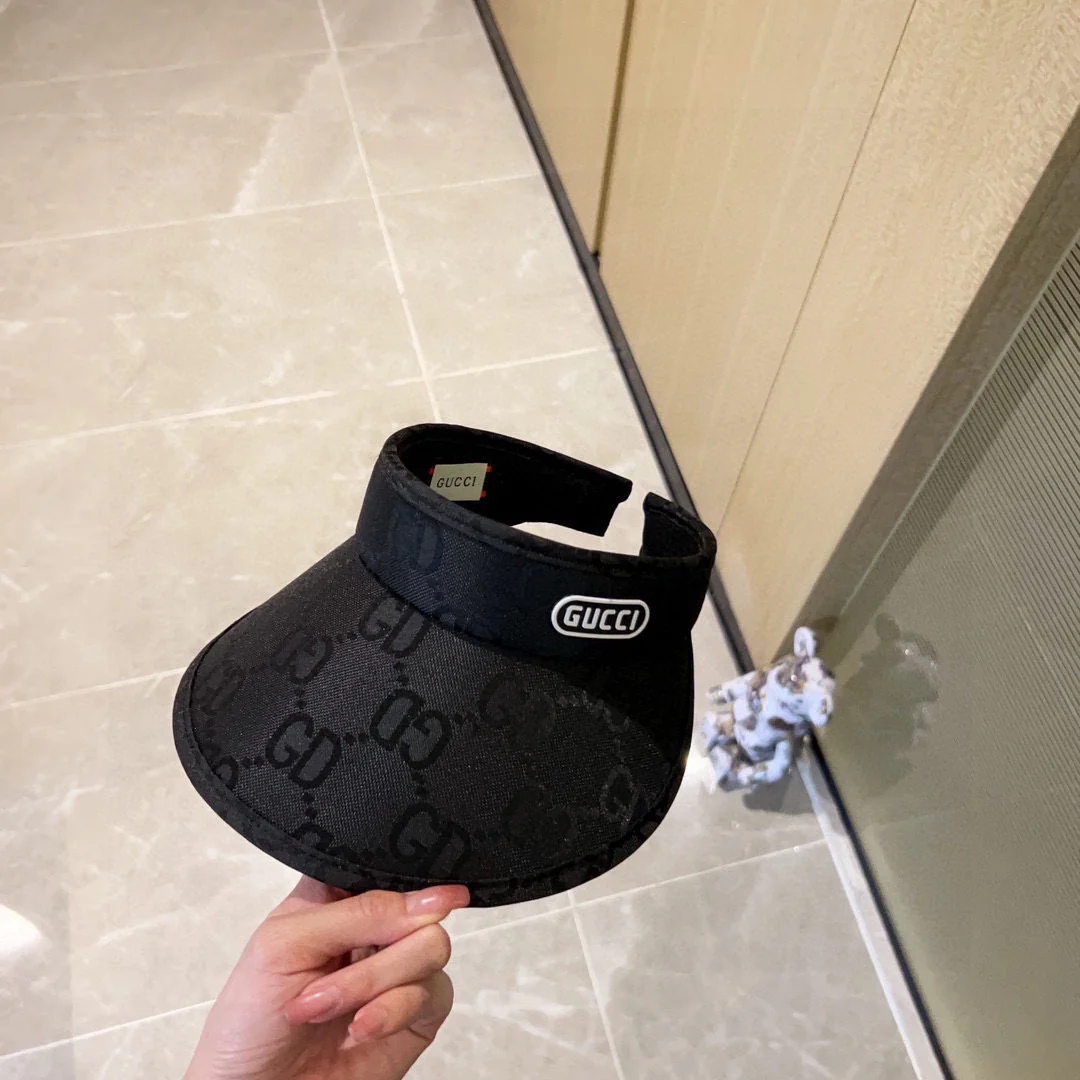 Новинки коллекции Gucci весна/лето 2023 - Козырек - Солнцезащитная шляпа - Черная