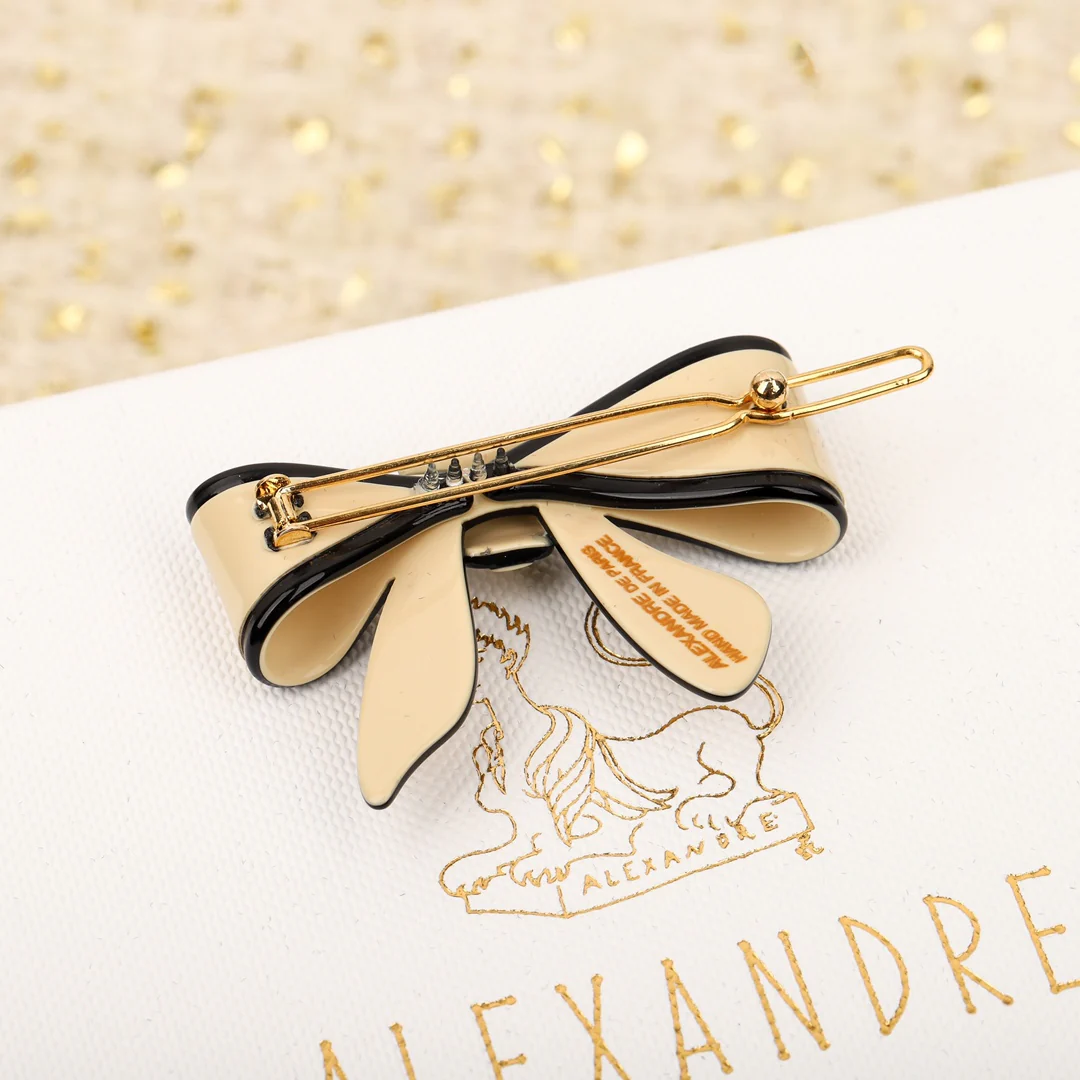 Заколка для волос Chanel 009