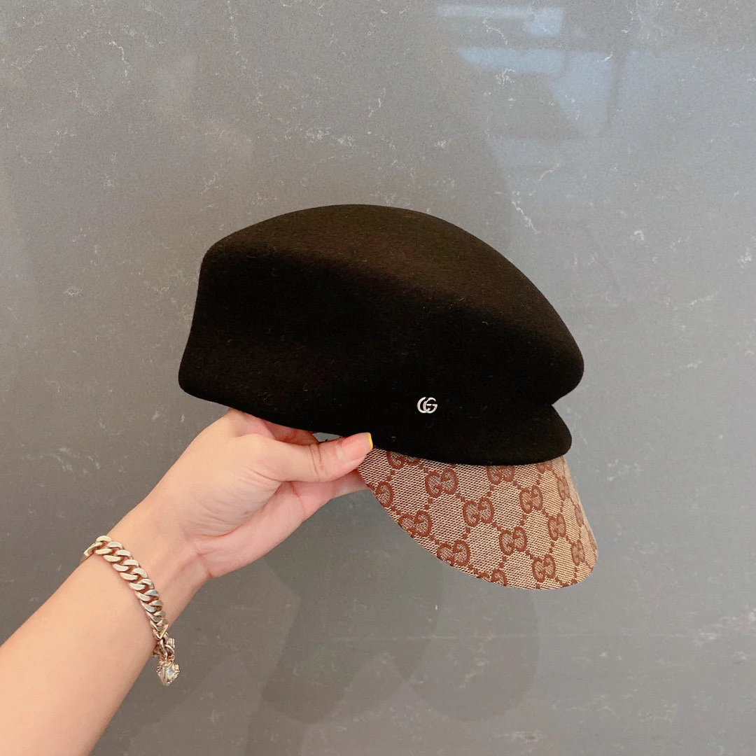 Miu Miu - Черная бейсболка