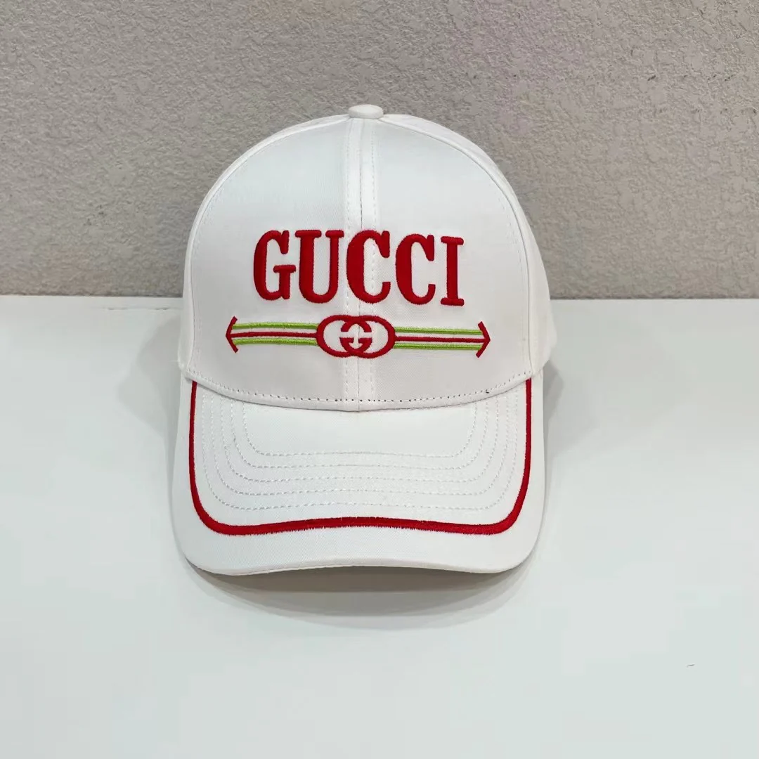 Gucci - Новая вышитая бейсболка с эффектом потертости