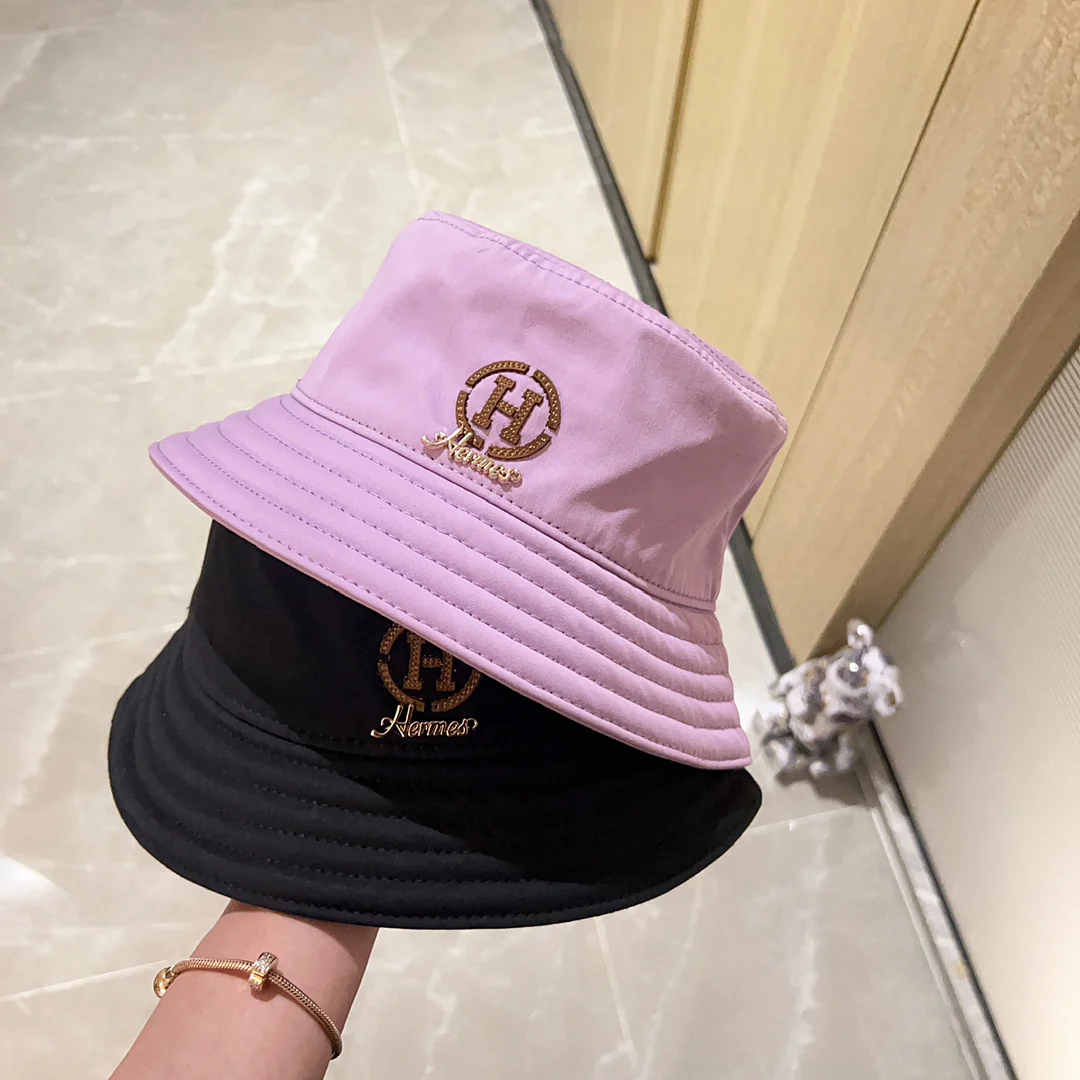 Новинка сезона весна/лето 2023 от Hermes - Панама - Фиолетовая