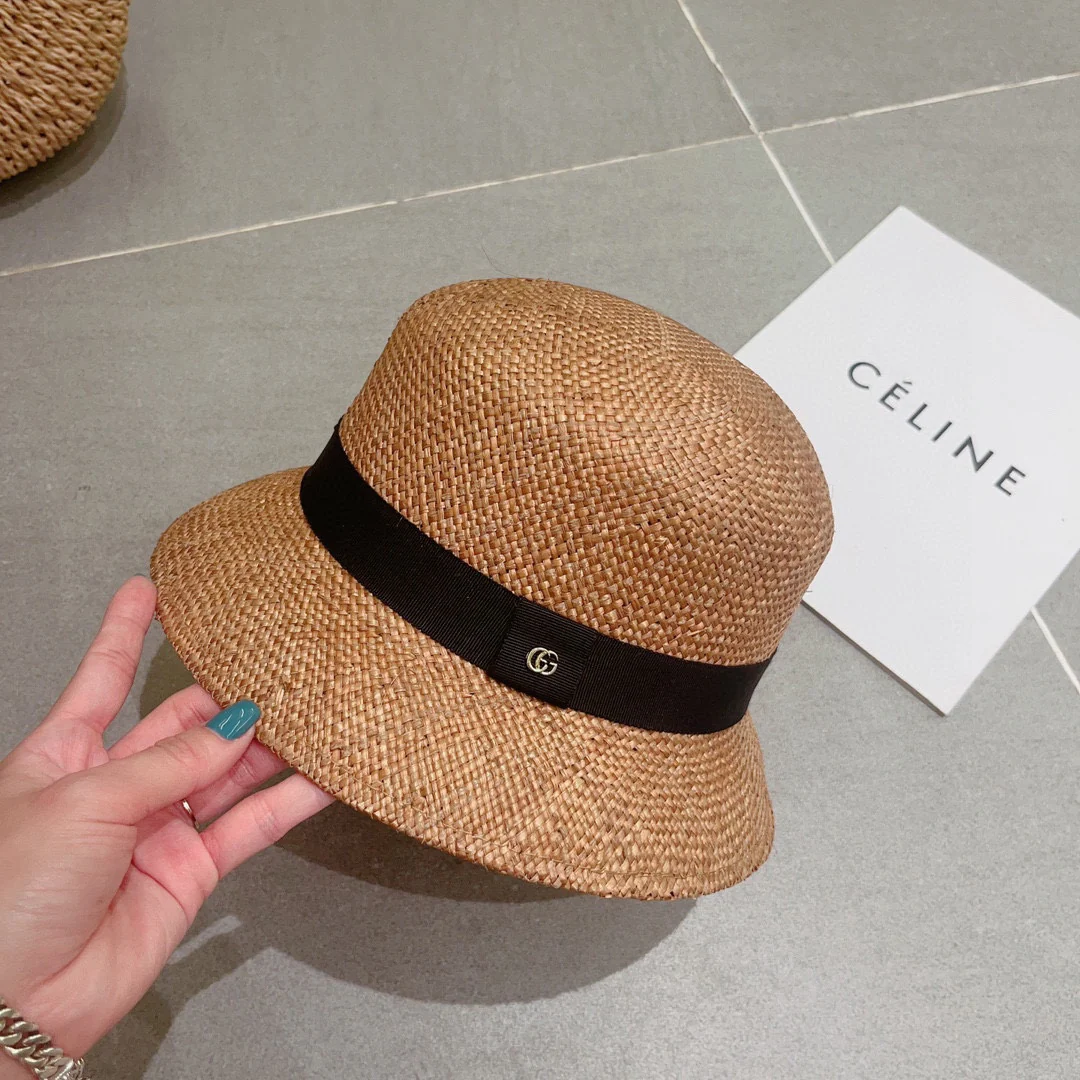 Новинка сезона весна/осень 2023 от Gucci - Соломенная шляпа - Абрикосовый цвет