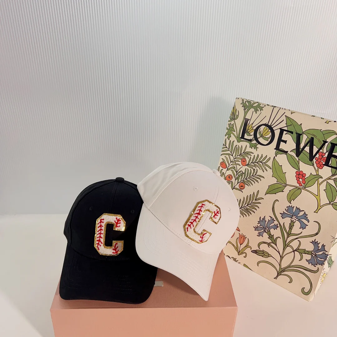 Бейсболка Celine - белая