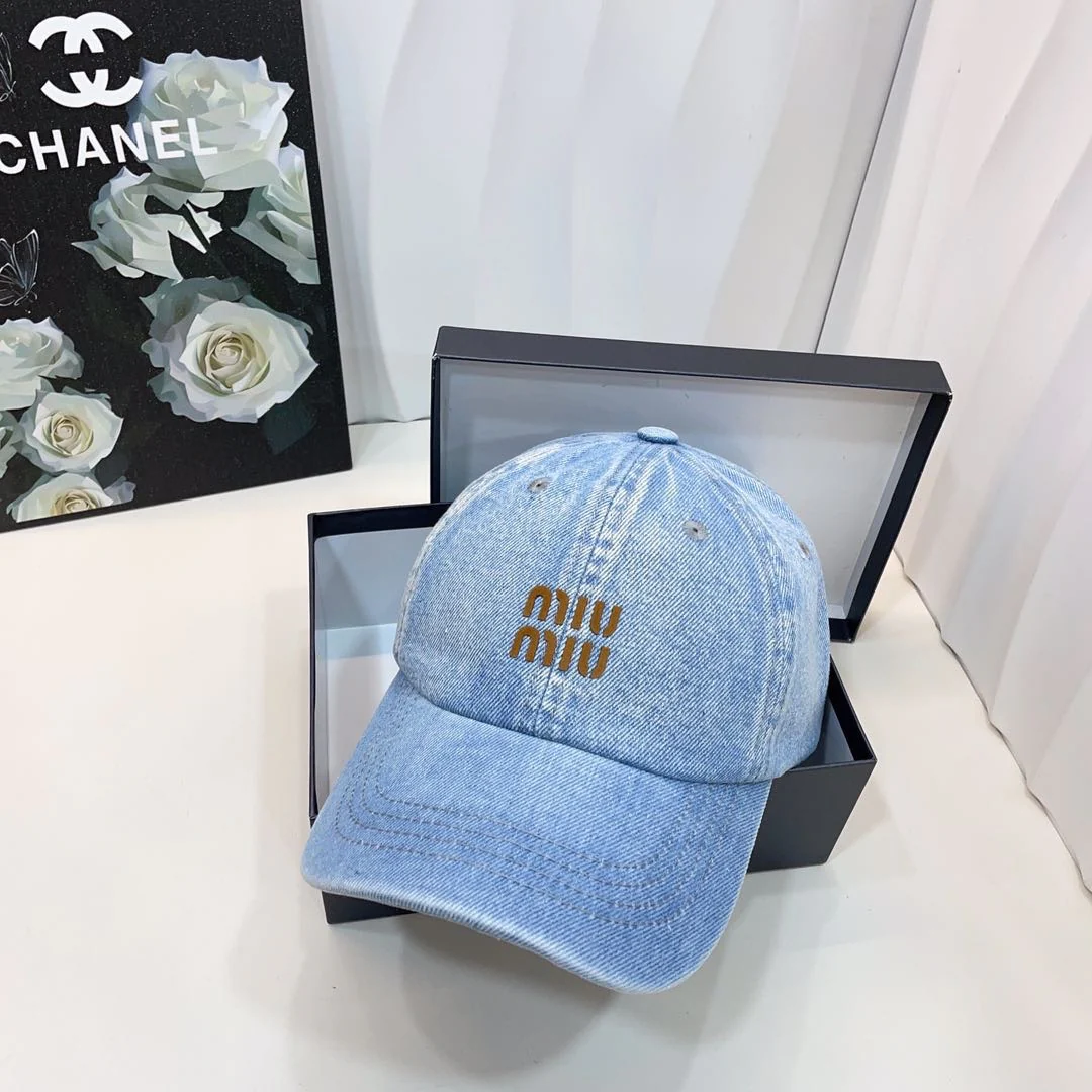 Miu Miu - Новая джинсовая бейсболка 2024 года