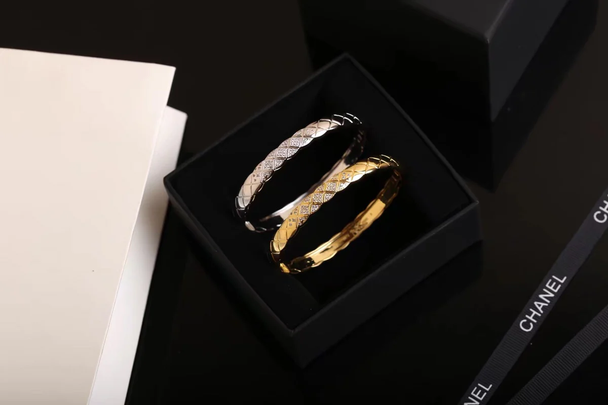 Браслет Chanel 105