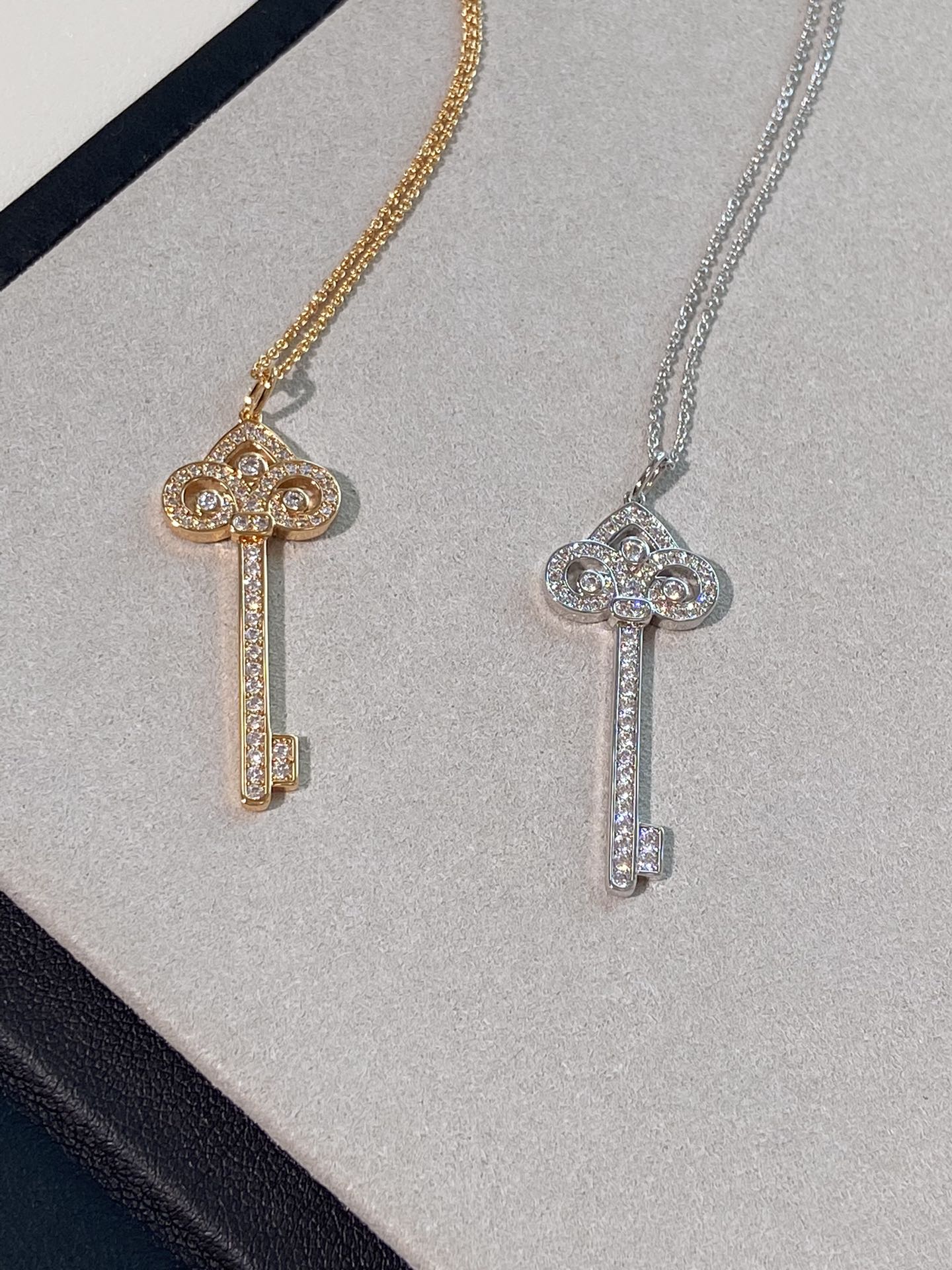 Колье Tiffany 064