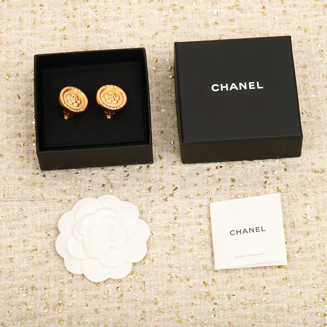 Клипсы Chanel 006