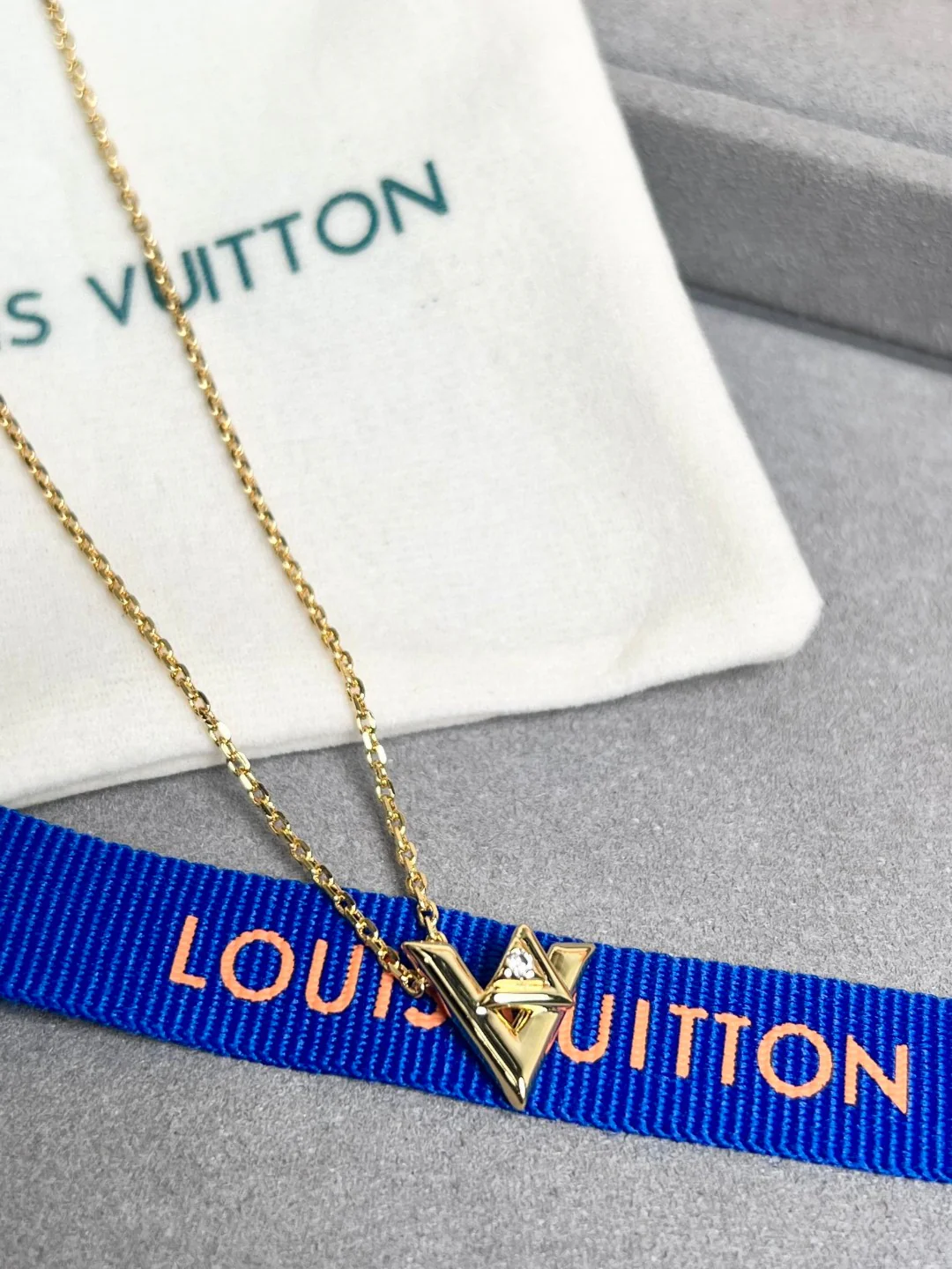 LV-Ожерелье 026