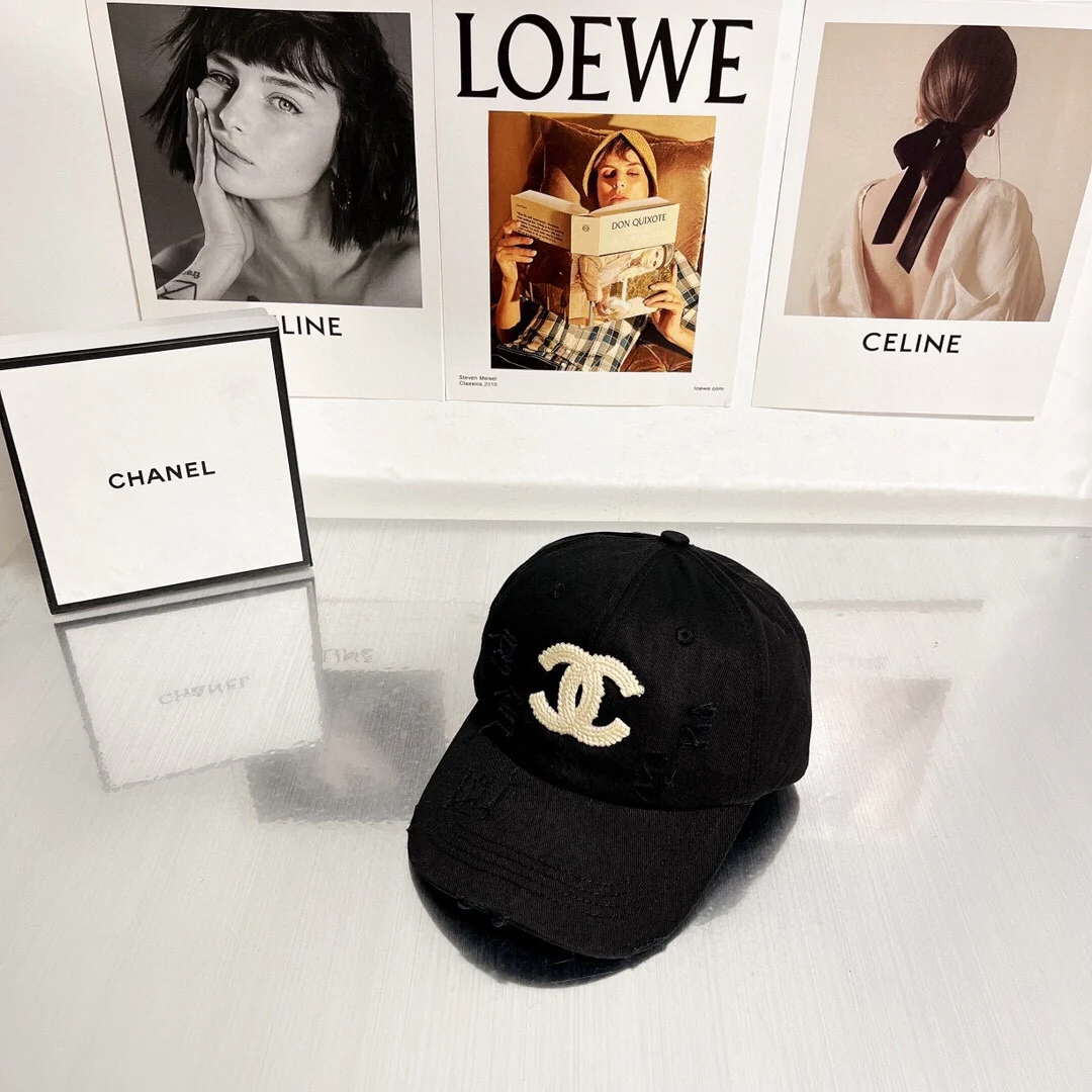 Новая бейсболка Chanel 2022 с вышивкой