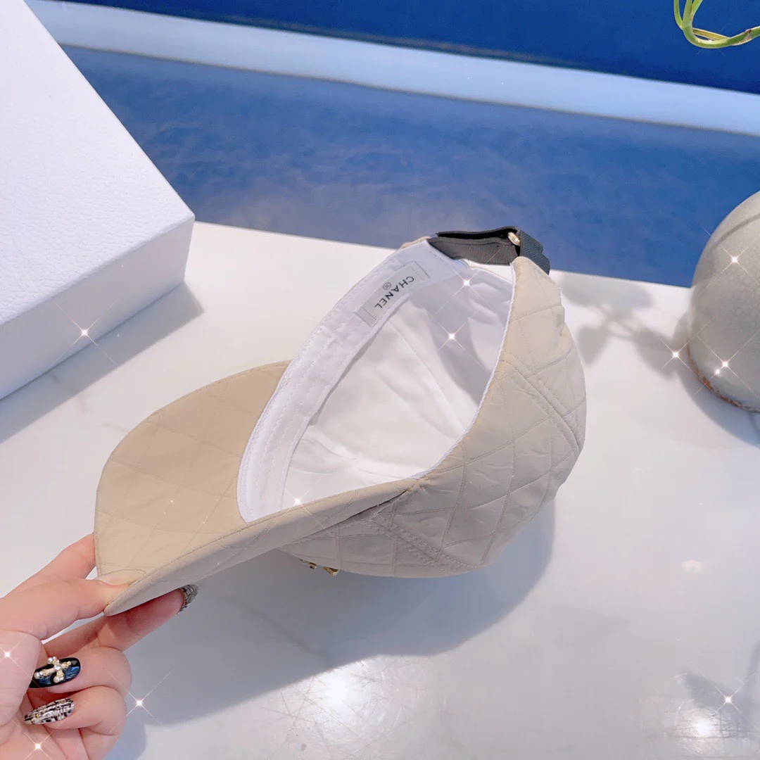 Бейсболка Chanel с ромбовидным узором