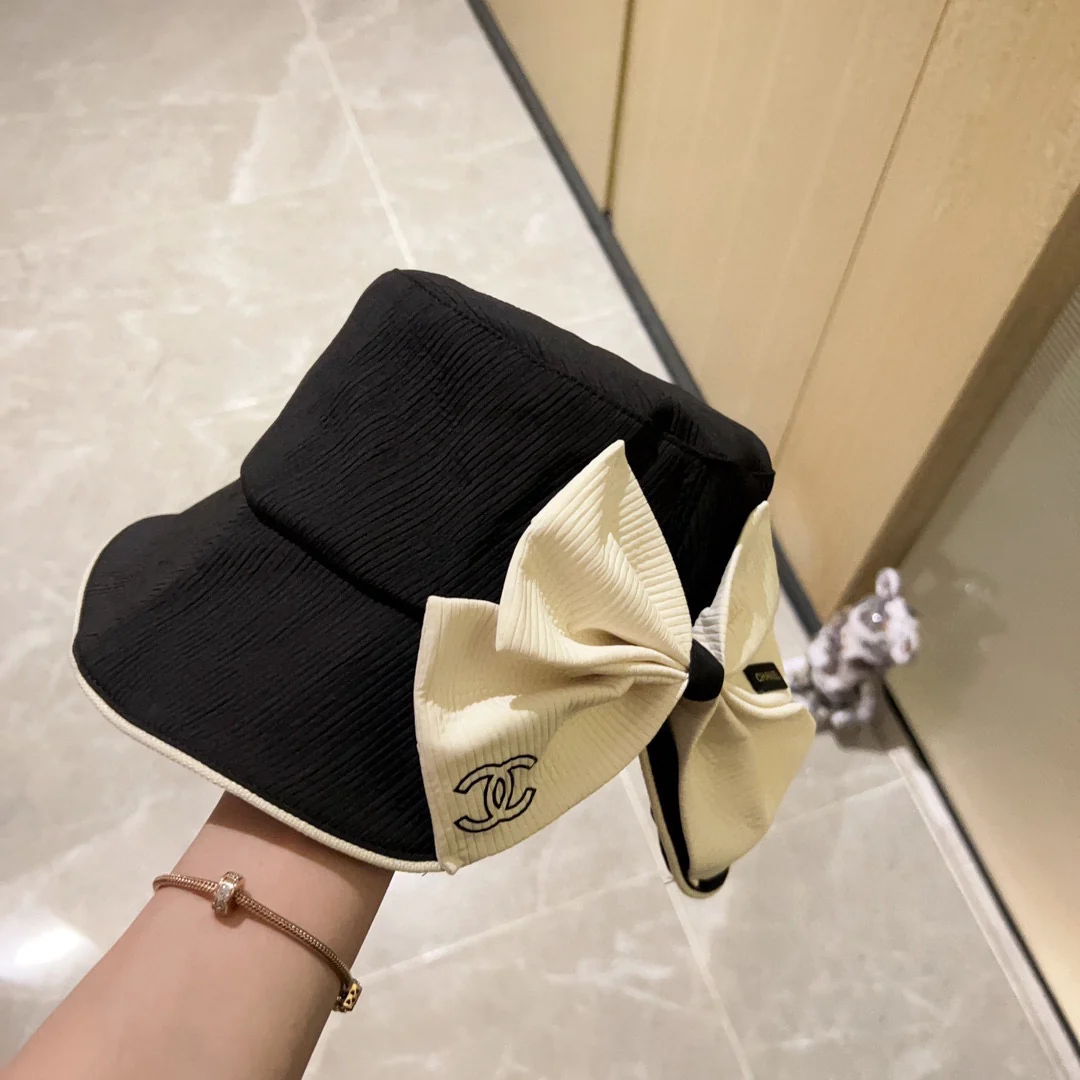 Новая большая рыбацкая шляпа Chanel 2023 года в форме бабочки, черная.