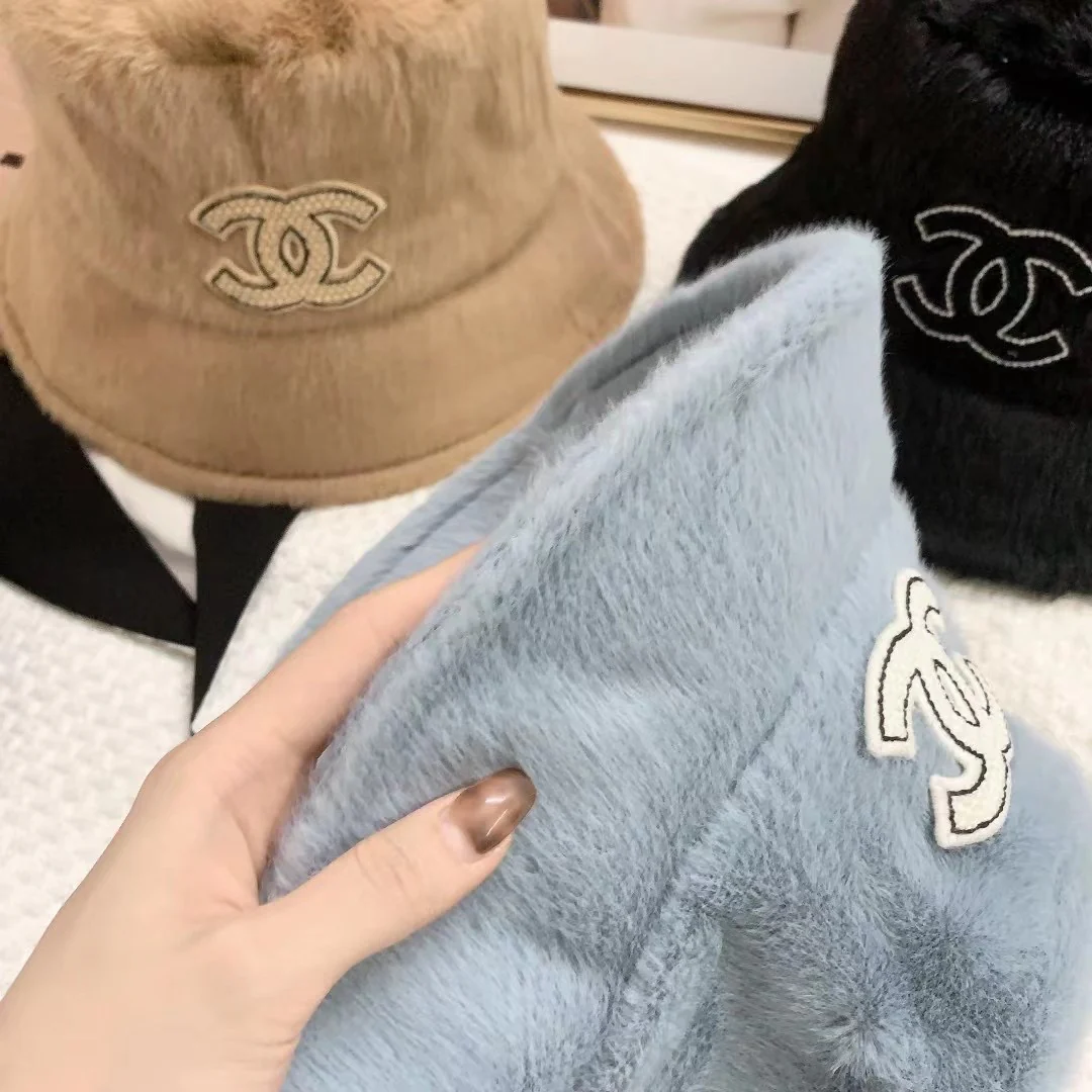 Chanel - Кашемировая рыбацкая шляпа