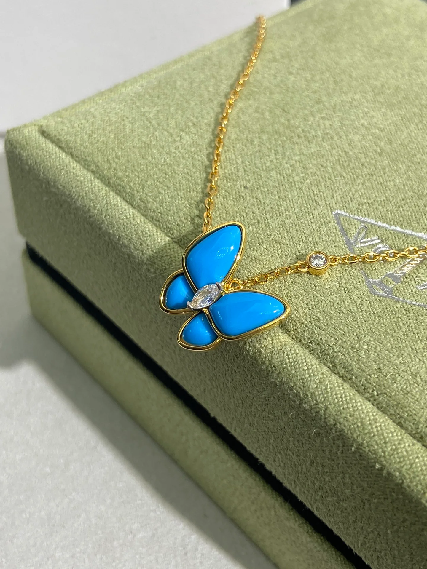 Van Vek - Колье 020